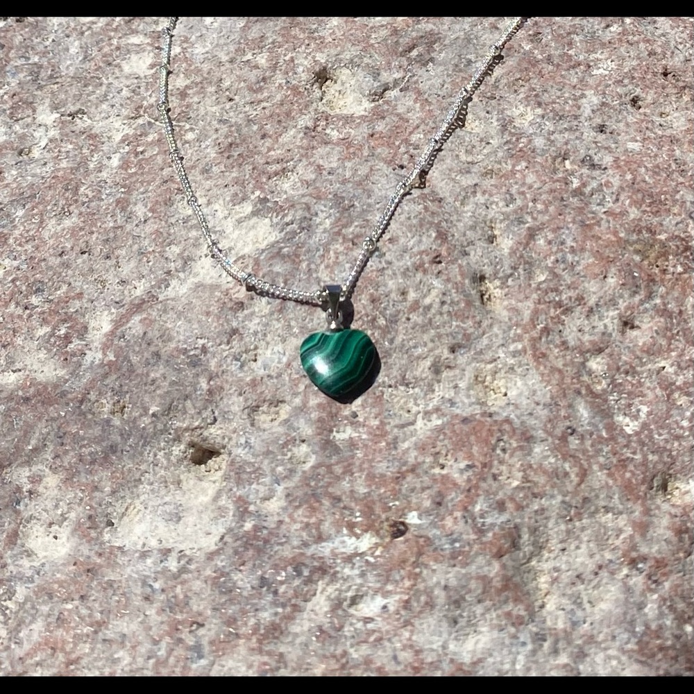 Malachite 15mm Heart on 26" silver satellite chain